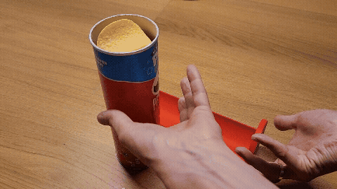 Pringles tray and lid